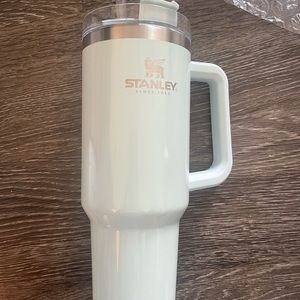 Stanley 40 oz Spearmint Pearlscent
